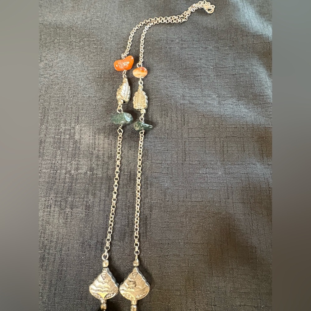Vintage 1970s Polished Stone Charm Carnelian Necklace Silver-Tone Boho Hippie - Picture 3 of 6